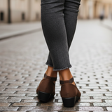 Suede-Look Wedge Shoes with Elastic Straps – Comfortable, Stylish and Versatile