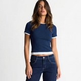 Fitted Crew Neck Contrast Trim T Shirt for Everyday Style