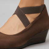 Suede-Look Wedge Shoes with Elastic Straps – Comfortable, Stylish and Versatile
