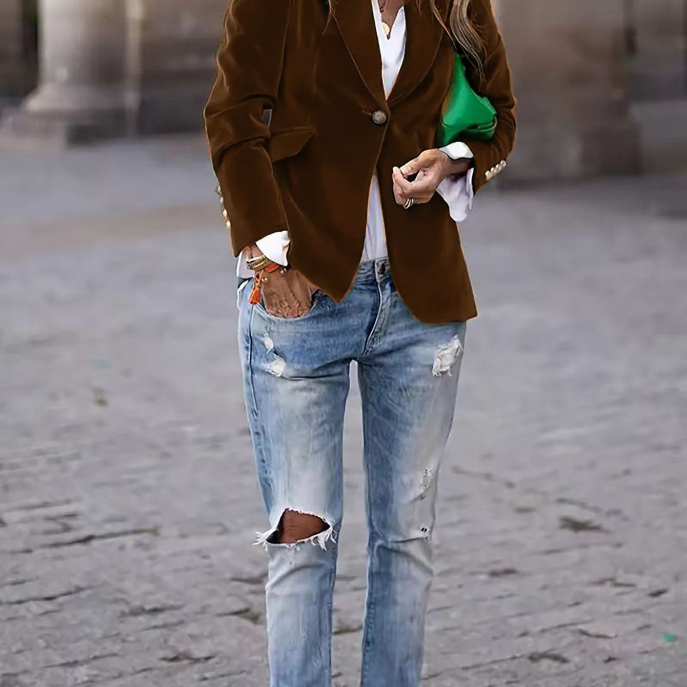 Women's Fitted Velvet Blazer
