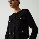 Cropped Jacket with Gold-Tone Buttons – Tailored, Elegant and Effortlessly Versatile