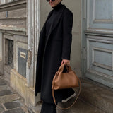 Women's Spacious Vegan Leather Handbag With Detachable Strap